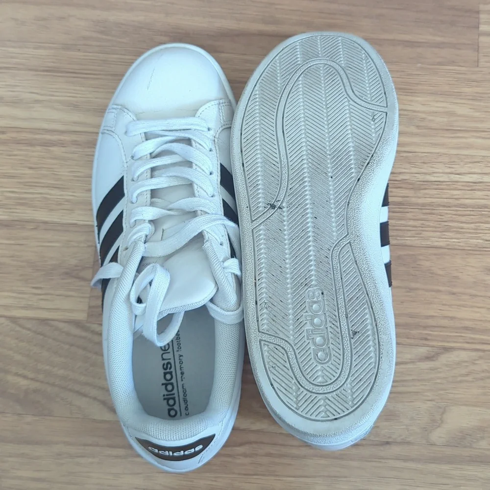Adidas Shoes sneakers Size 8.5 - Picture 5 of 7